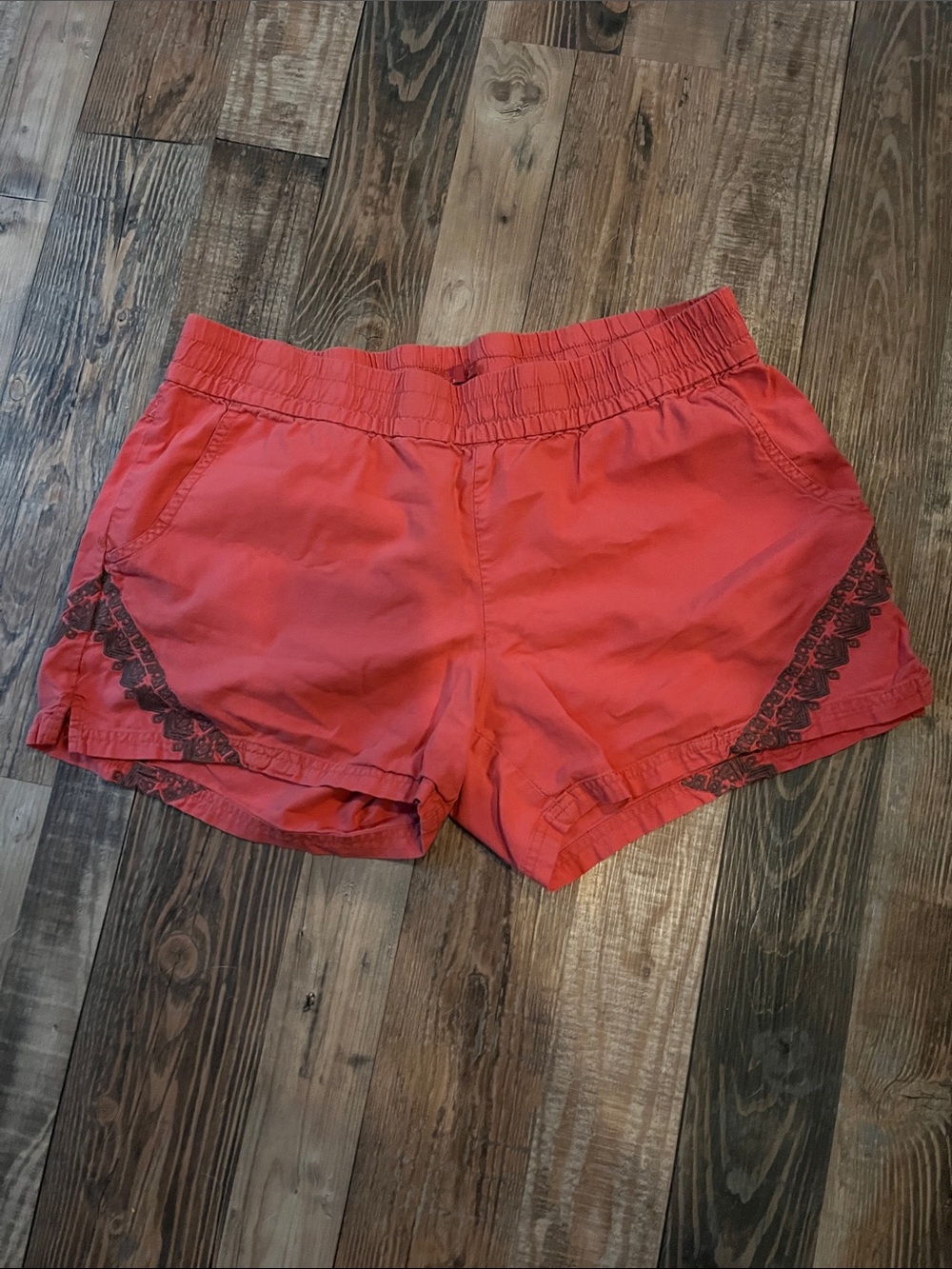 Prana Coral Embroidery Detailed Athletic Shorts